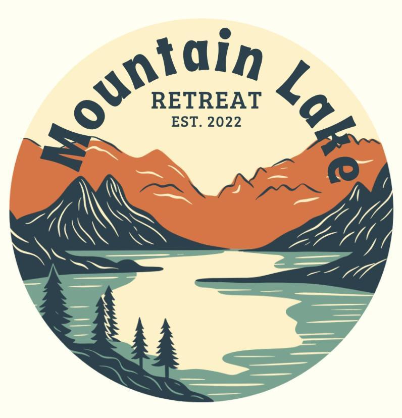 Mountain Lake Retreat - Hot Tub, Lake, Fire Pit, Wineries, Restaurant Гарперс-Феррі Екстер'єр фото